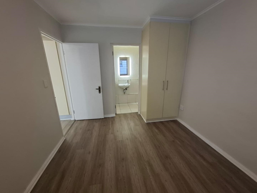 To Let 2 Bedroom Property for Rent in Sea Point Western Cape